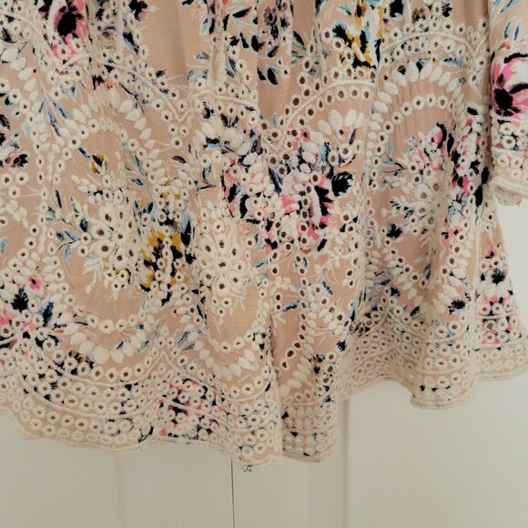 Two Ladies Rompers Size Small - Picture 2 of 4